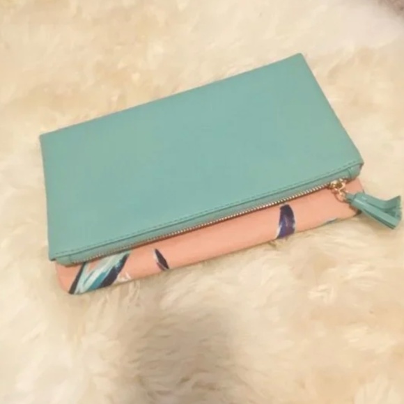 Rachel Pally Clutch😍 - Picture 4 of 5